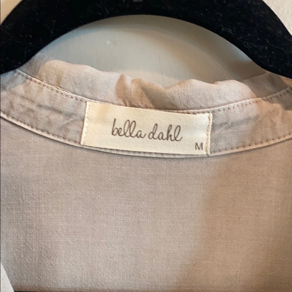 Bella Dahl Taupe Shirt Size Large - Picture 2 of 6